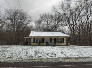 1557 River Rd, Clarksville, TN 37040