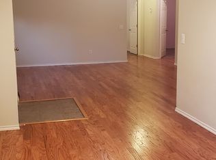 600 Choctaw Gate Dr, Yukon, OK 73099