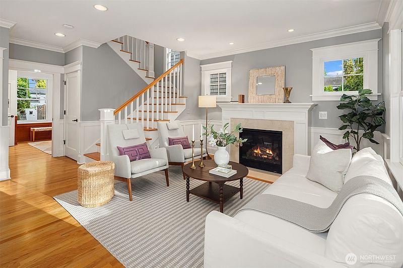 3rd image of 1508 37th Avenue E