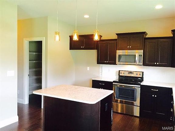 3rd image of 3153 Pin Oak Terrace Ct