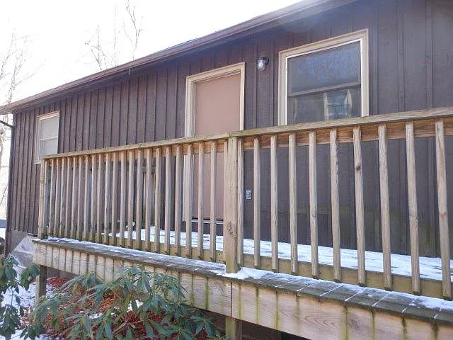 Pinnacle Woods — Photo 1