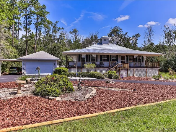 11071 W Thoreau Pl, Crystal River, FL 34428