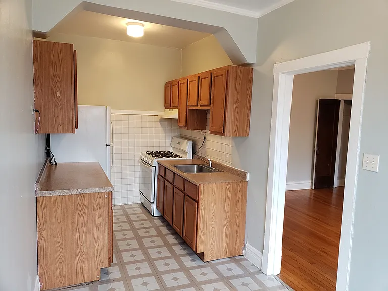 3412 W Montrose Ave #209 — Photo 5