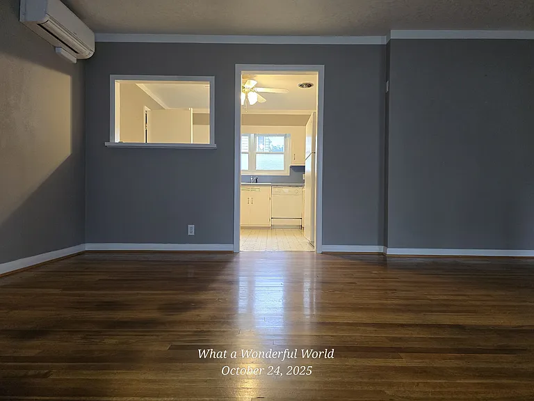 583 Delmar Dr N — Photo 8