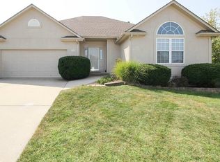 1005 NE Scenic Cir, Lees Summit, MO 64064