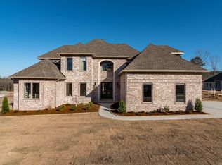 5 Abington Ct, Little Rock, AR 72223