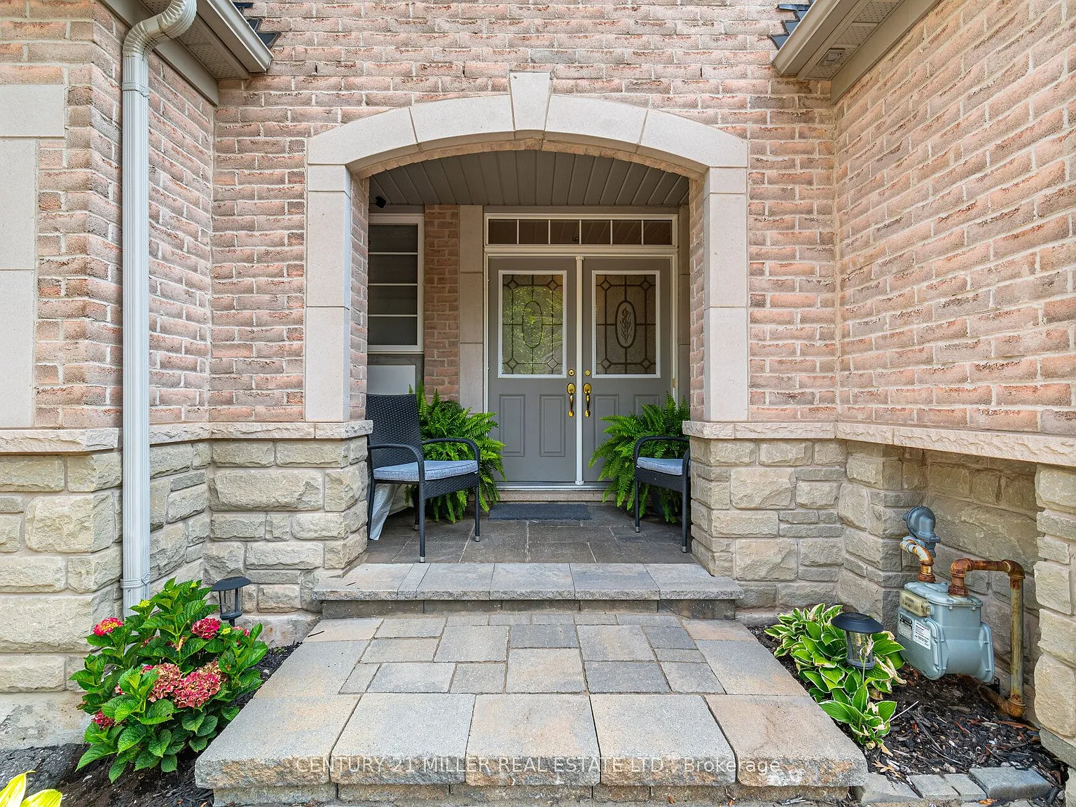4 bed, $3,975 — Photo 4