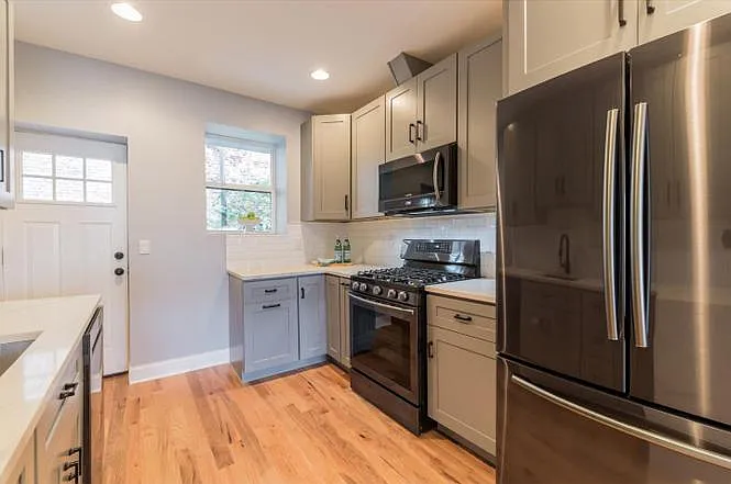 2441 Federal St — Photo 7