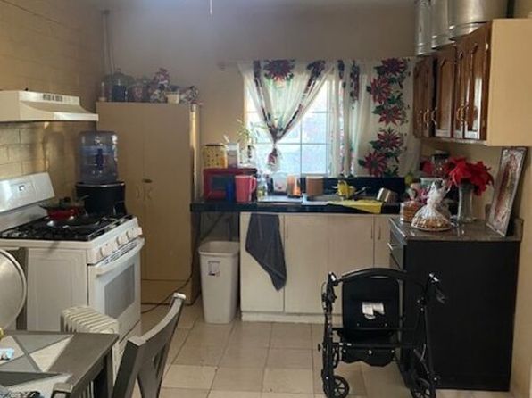 2104 W Wixom Rd, El Centro, CA 92243