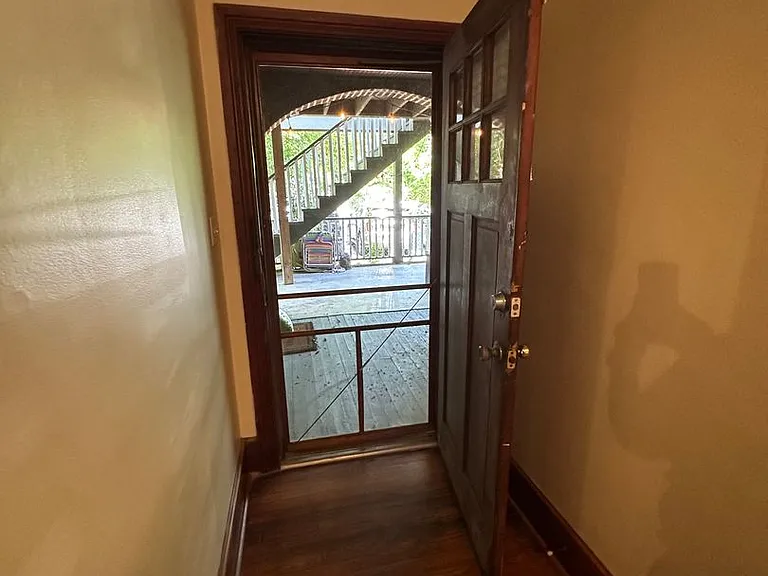 218 N 4th St #1 — Photo 24
