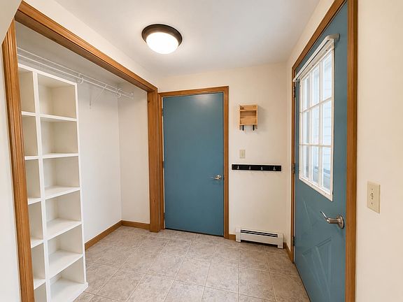 2nd image of 914 Lower Waterford Road