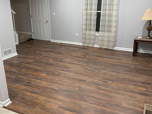 2nd image of 1119 Hampton Hbr