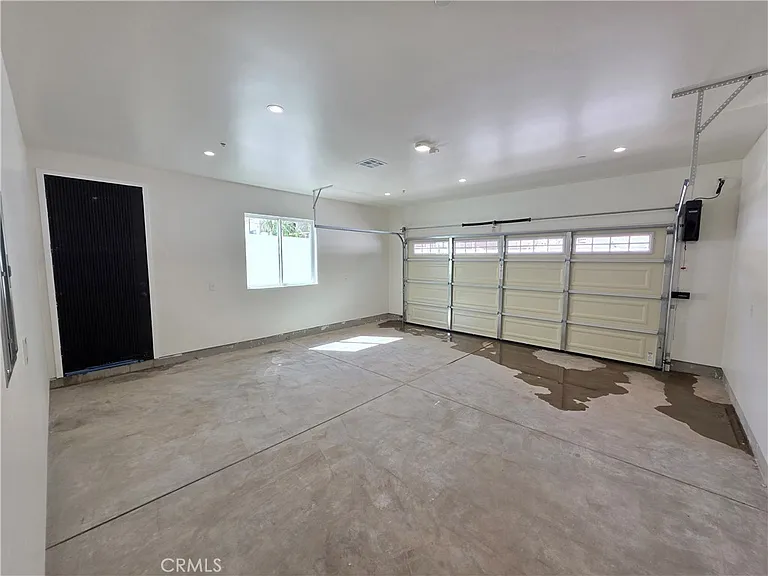 17101 Kingsbury — Photo 21