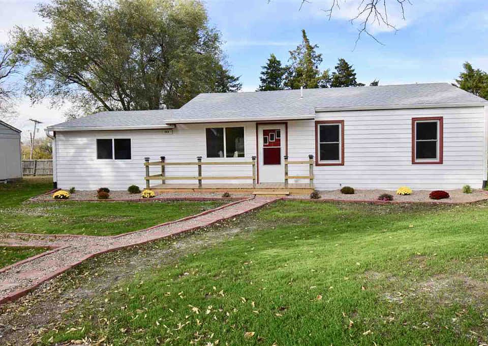 1st image of 504 Schneider Dr