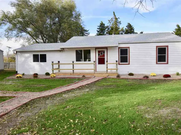 504 Schneider Dr, Enterprise, KS 67441