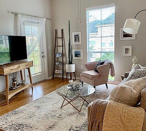3rd image of 504 S Armenia Ave Unit 1335