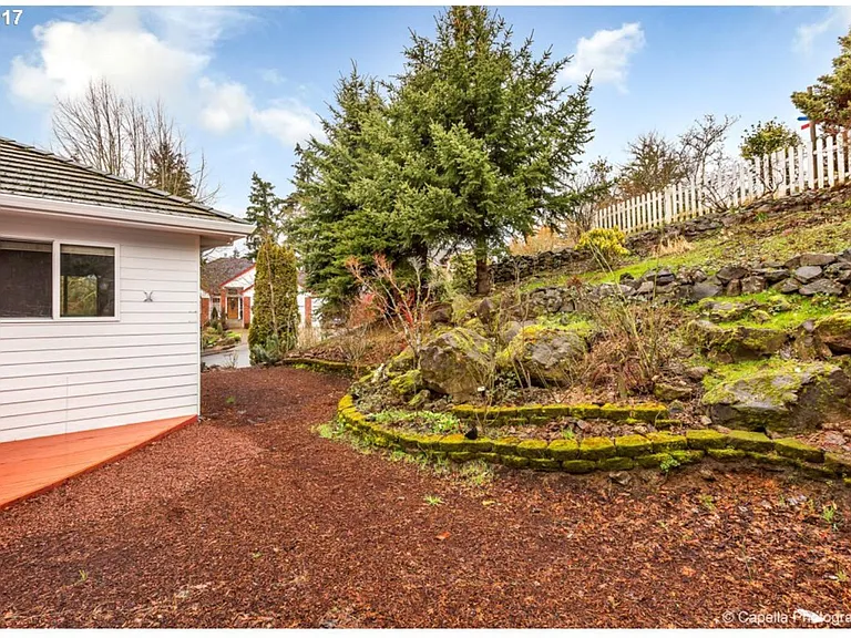 16408 SW Timberland Dr — Photo 4