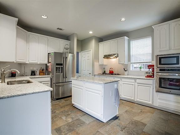 5th image of 2829 Shasta Dr