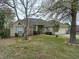 812 Wayne Trl, Azle, TX 76020