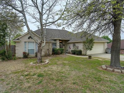 812 Wayne Trl, Azle, TX, 76020
