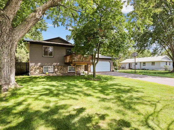 11933 3rd St NE, Blaine, MN 55434