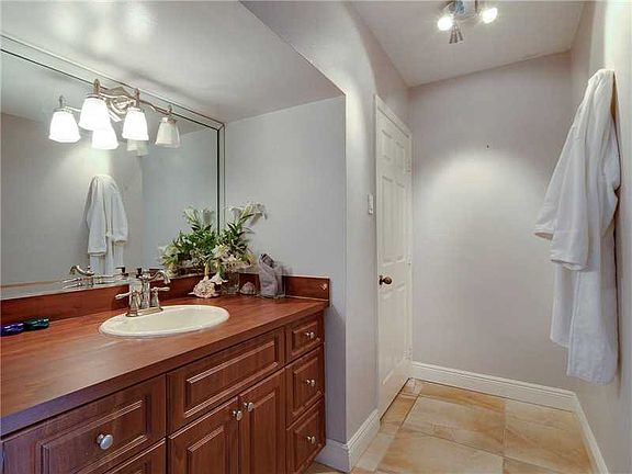 5th image of 2451 Brickell Ave APT 11J