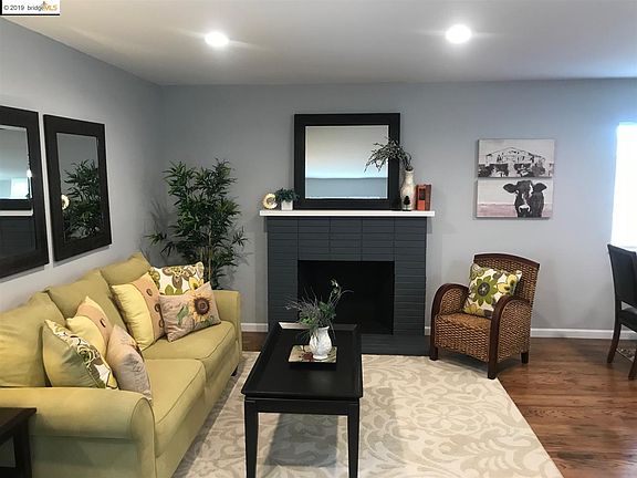3rd image of 2110 Hellings Ave