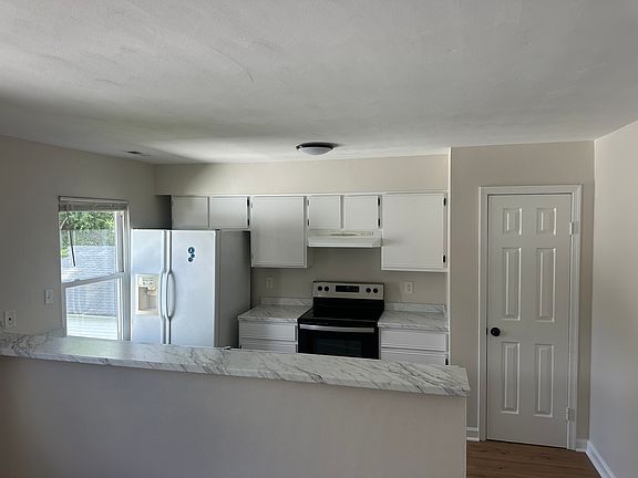 3rd image of 814 47th St Unit B