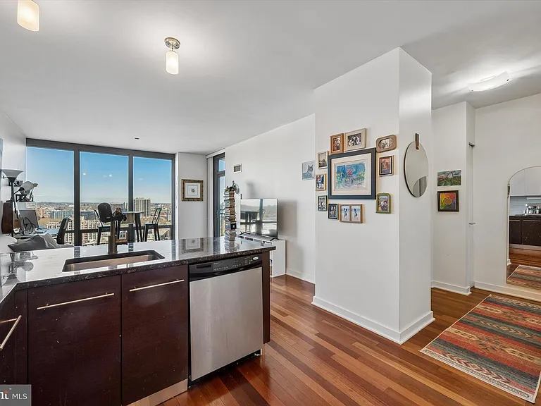 2101 Market St #2308 — Photo 5