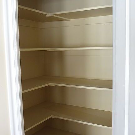 Kitchen pantry