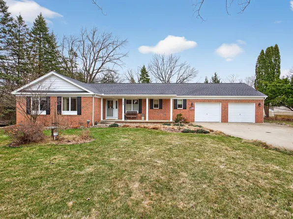 769 Bellflower Dr, Brooklyn, MI 49230