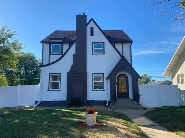 221 3rd Ave SW, Sidney, MT 59270