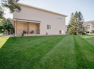 7408 Brady Path, Inver Grove Heights, MN 55076