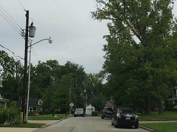 5th image of 510 Parkwoods Ave