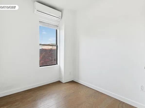 3692 Broadway 43 image 4 of 4