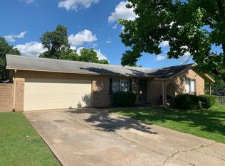 1637 N 5th St E, Broken Arrow, OK 74012