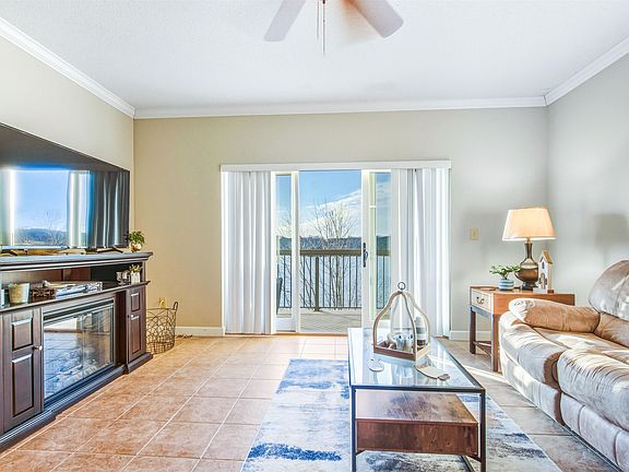 4th image of 12100 Two Rivers Dr #B1/3