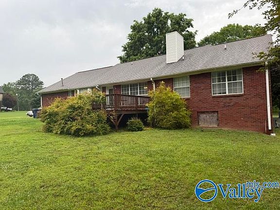 4th image of 732 Wheeler Dr NE