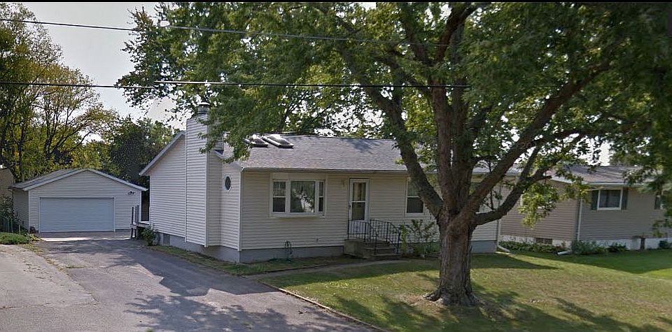 1st image of 422 Saunders Ave