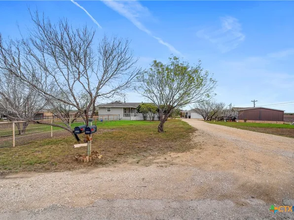 2283 Schwab Rd, Marion, TX 78124