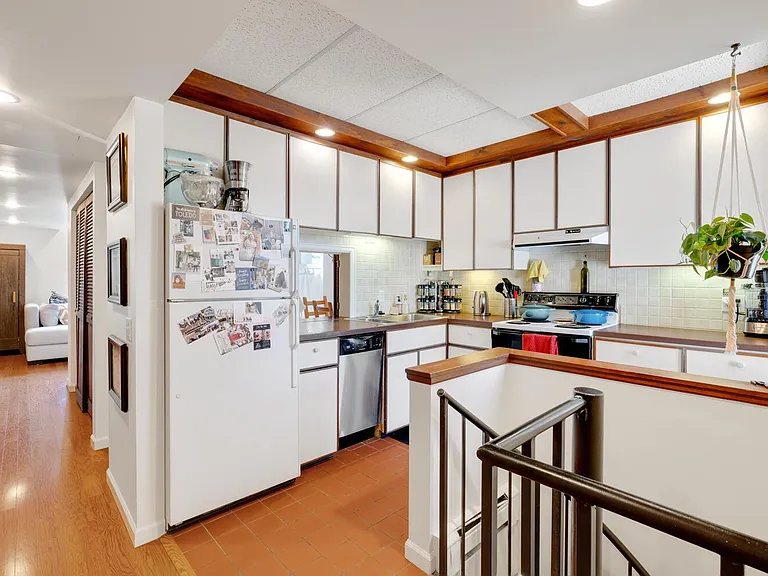 1331 N Franklin St #B — Photo 7