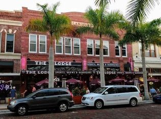 2278 1st St APT 202, Fort Myers, FL 33901