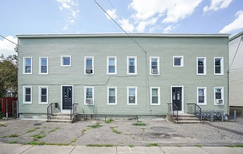 34 Joy St #2R