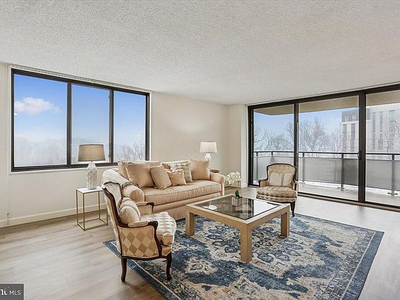 5th image of 5225 Pooks Hill Rd APT 629S