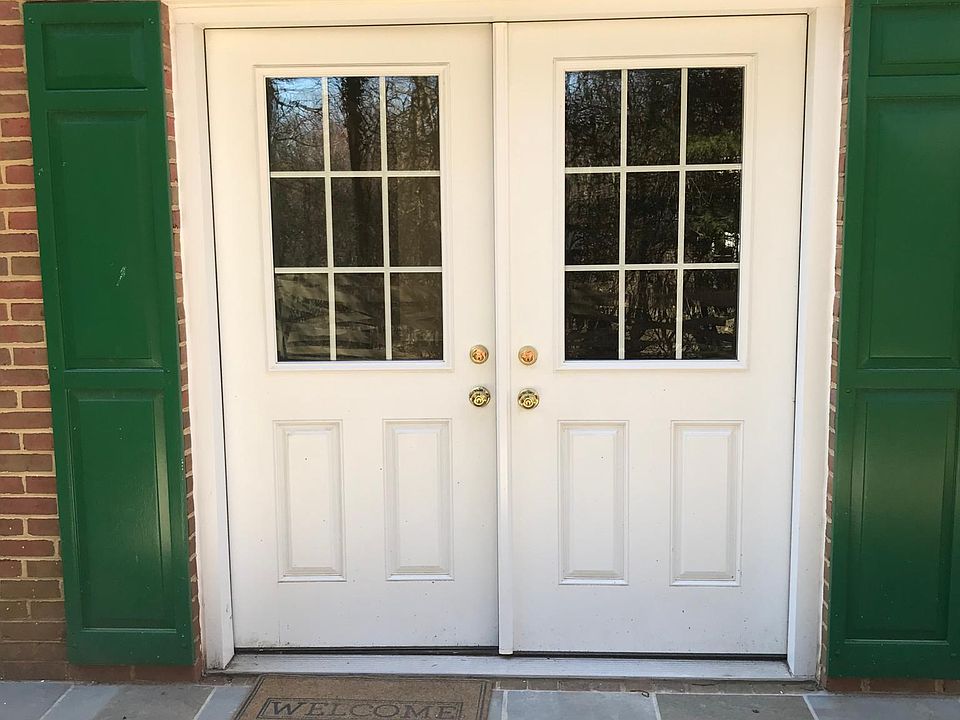 1st image of 3209 Glenwood Pl