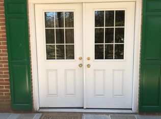 3209 Glenwood Pl, Falls Church, VA 22041