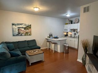 185 E St, Jacksonville, OR 97530