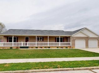 316 S Harrison St, Gibsonburg, OH 43431
