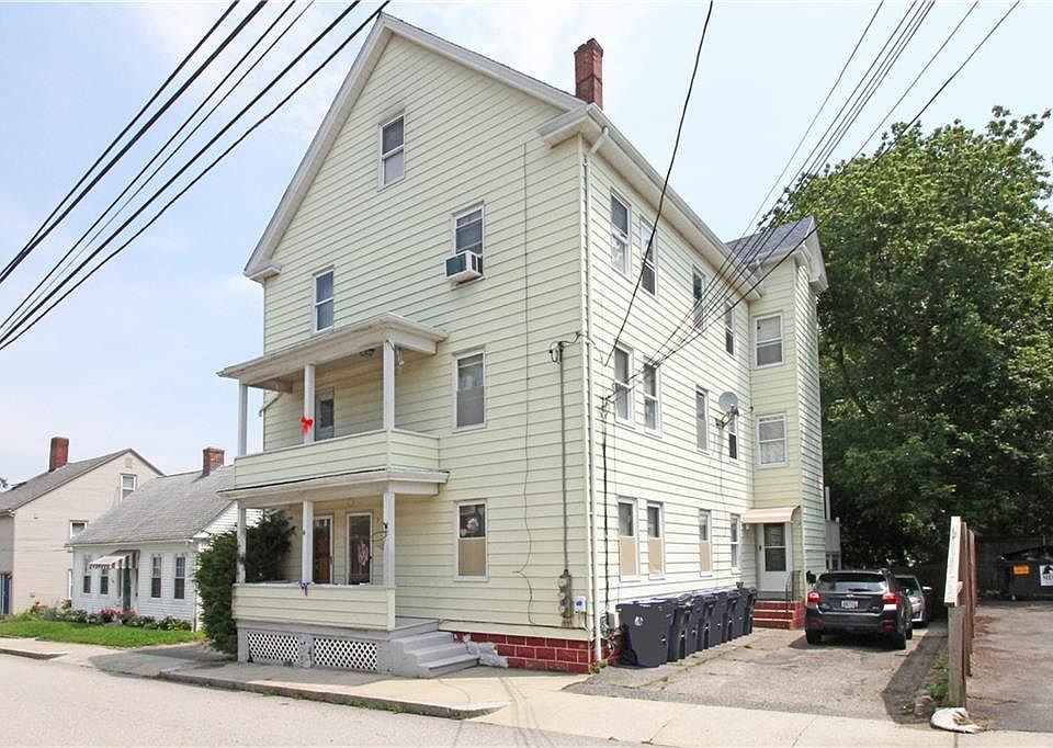 9 Barney St Warren RI Zillow