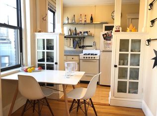 116 Riverway APT 19, Boston, MA 02215
